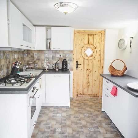 Jurta Debrecen Hotell Exteriör bild