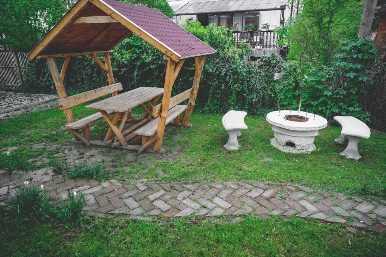 Jurta Debrecen Hotell Exteriör bild